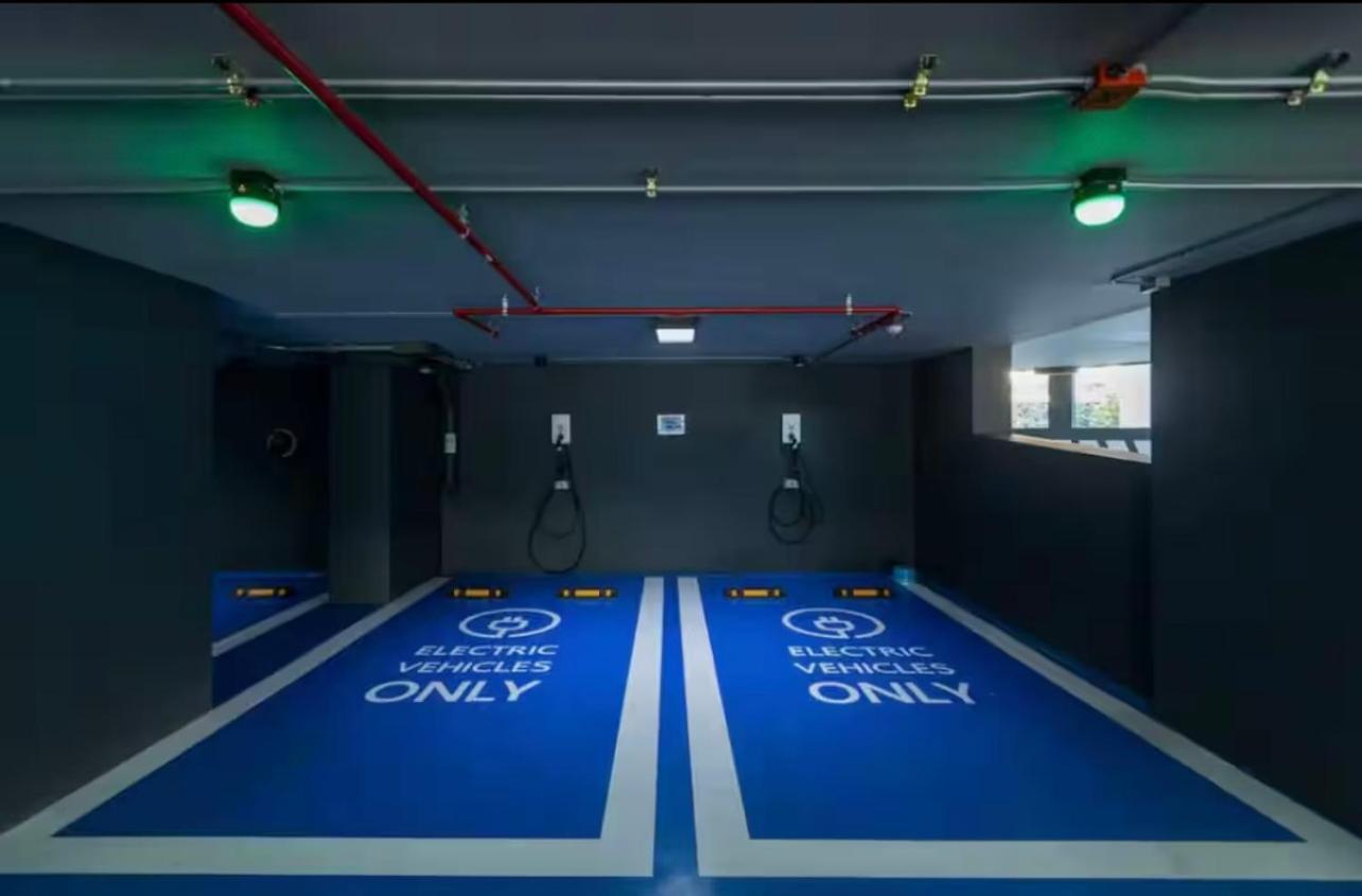 Astra Sky River 3 Bedrooms Infinity Pool, With Latex Mattress 公寓 *