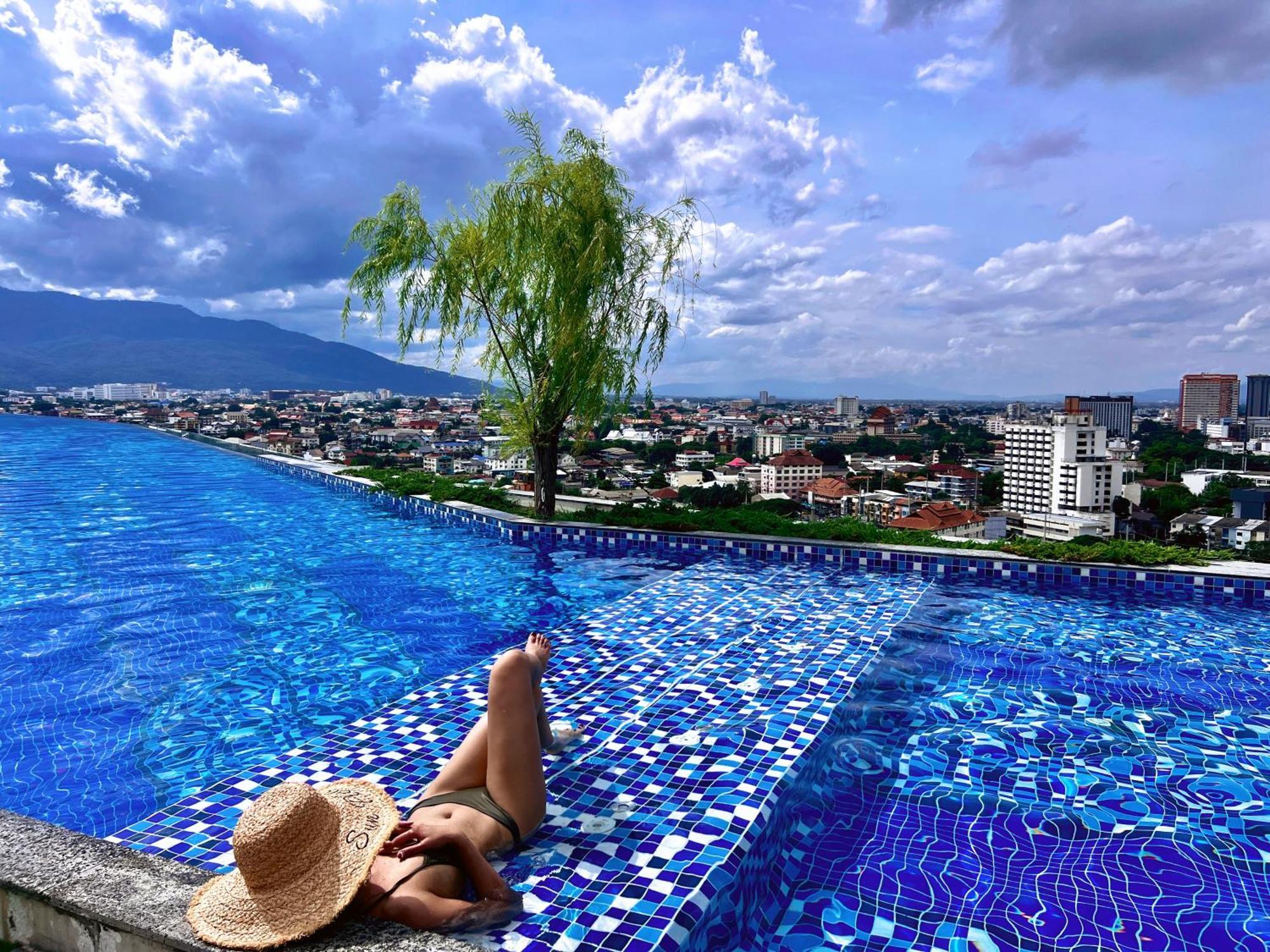 Astra Sky River 3 Bedrooms Infinity Pool, With Latex Mattress * 清邁